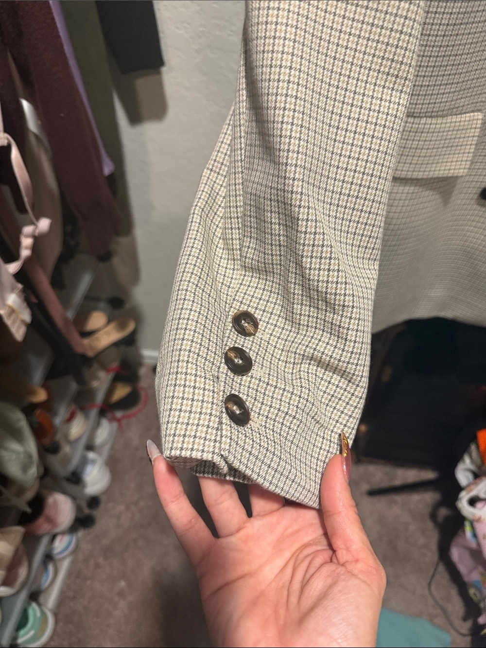 Evereve Double-Breasted Checked Blazer - Beige - XL - Picture 4 of 13